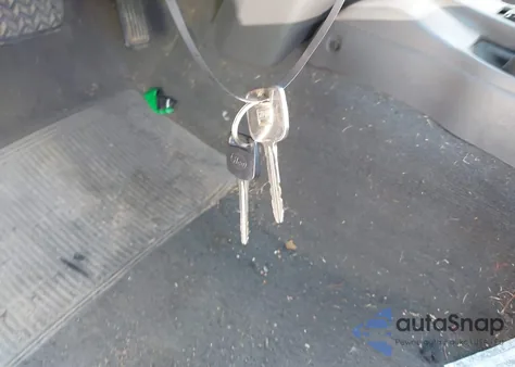 2001 Toyota Tacoma из США, поврежденный, VIN 5TEWM72N91Z785426